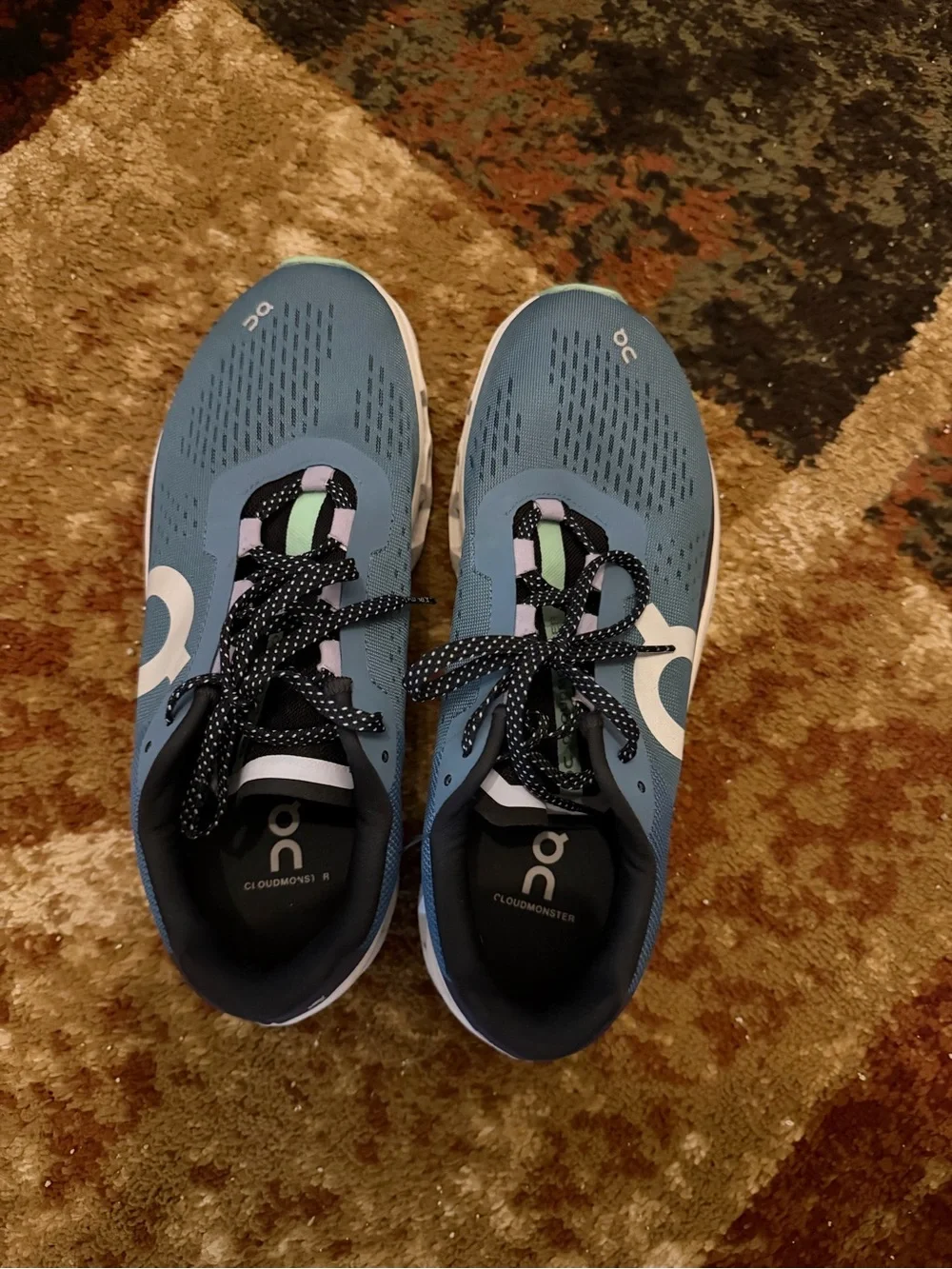 Sneakers - Running Cloudmonster Gray and Black Lace-Up